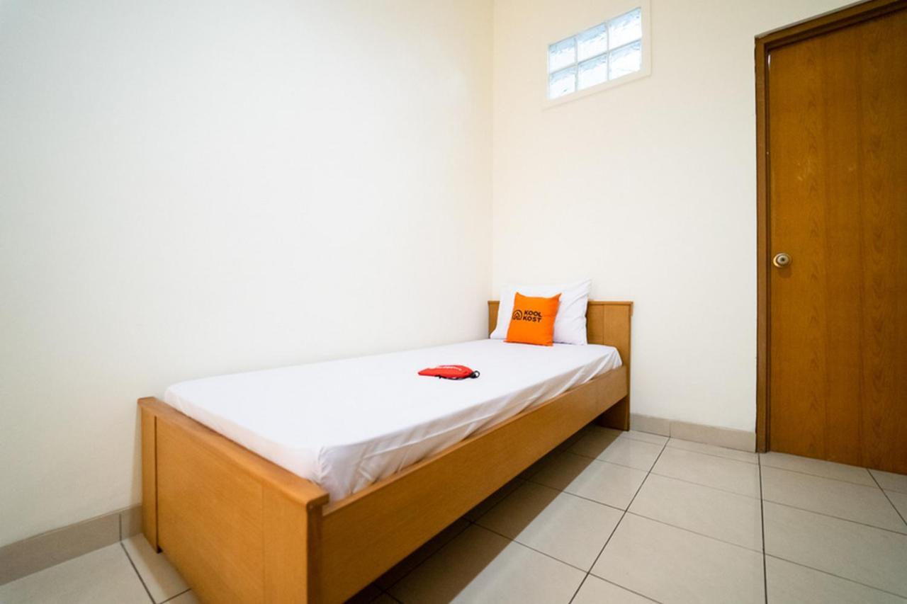 Koolkost Near Padjadjaran University - Minimum Stay 6 Nights Bandung Buitenkant foto